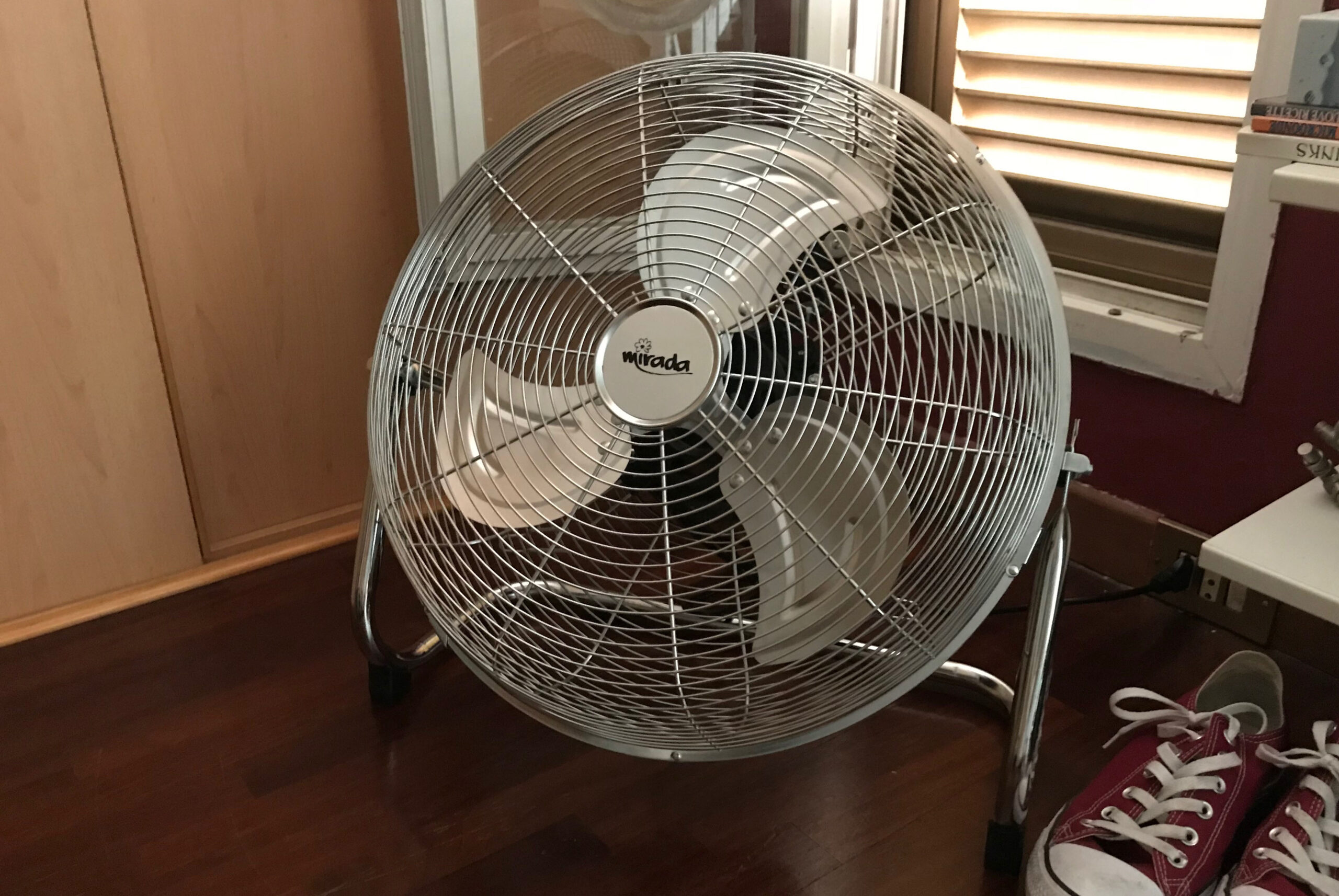 Disabile e senza energia elettrica, il 3 agosto, con 40 gradi. Grazie!