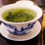 Bere il tè verde con regolarità aiuta a combattere l'’Alzheimer
