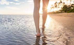 Camminare sulla spiaggia aiuta a perdere peso