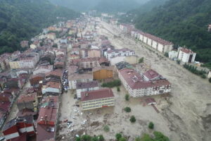 Inondazioni in Turchia, bilancio salito a 44 morti