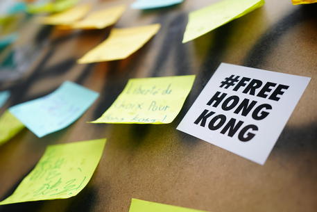 Hong Kong: si scioglie il Fronte per i diritti umani