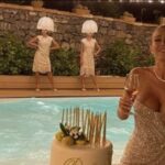 Diletta Leotta festeggia 30 anni con le donne che fanno il lampadario