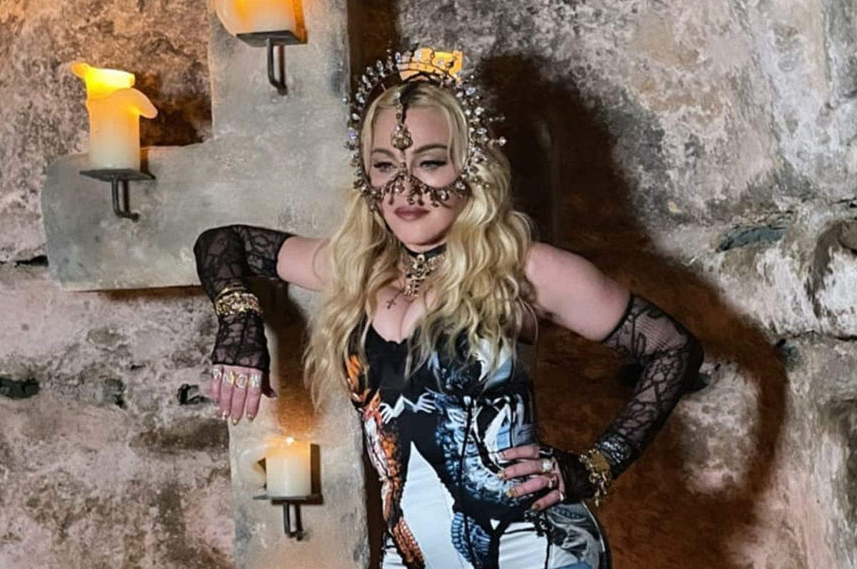 Madonna a Savelletri per festeggiare i suoi 63 anni