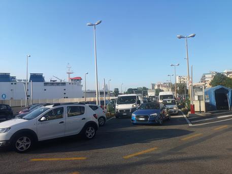 Controesodo: code imbarcadero, aggredito agente municipale
