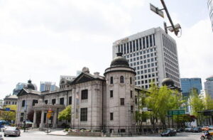 Banca centrale Corea Sud rialza tassi, prima in era Covid
