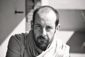 Alessandro Romano in Lectura Dantis nel Chiostro dell’Ente Liceo Convitto