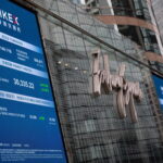 Borsa: Hong Kong negativa, apre a -0,39%