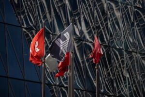Borsa: Hong Kong negativa, apre a -0,06%