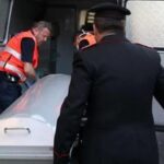 La moglie partorisce, lui è morto in casa