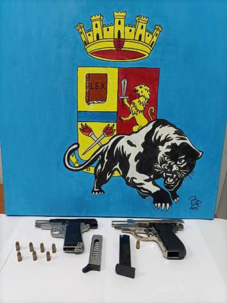 Due pistole in casa, arrestato a Siracusa