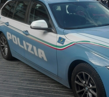 Tre corpi decomposti in villetta a Macerata