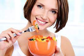 Dieta antiage: come allontanare i segni del tempo che passa