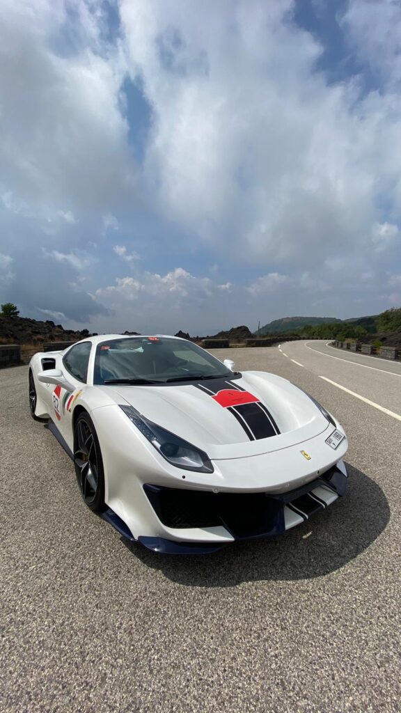 Cavalcade Ferrari 2021, 150 rosse invadono catania