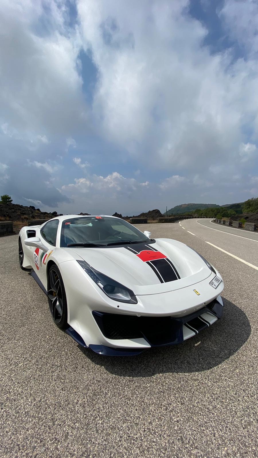 Cavalcade Ferrari 2021, 150 rosse invadono Catania. VIDEO