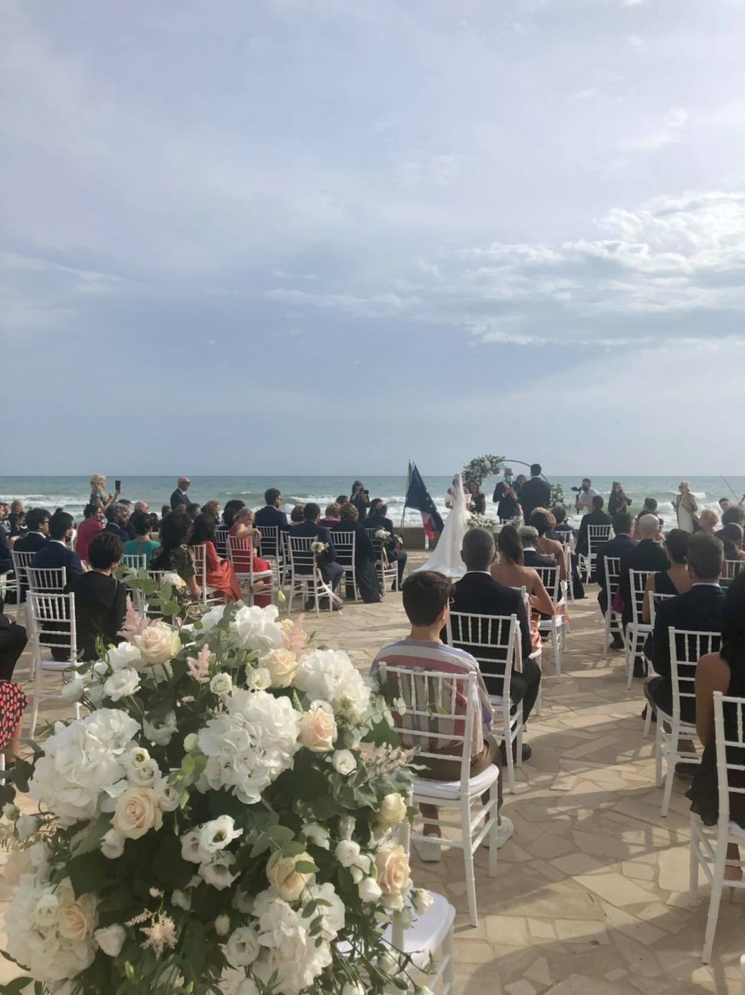 Marina di Ragusa: matrimonio alla rotonda sul mare