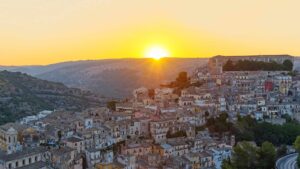 Sicilia in zona gialla per tutto settembre