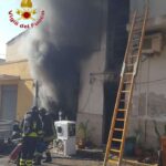 Ispica, fuoco in garage: i pompieri di Modica evitano il peggio FOTO