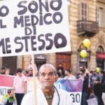 Multe pecuniarie e penalizzazioni professionali per gli oltranzisti del no ad ogni costo