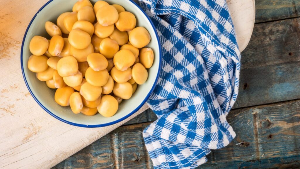 Lupini: propriet&agrave; nutrizionali e benefici del legume ipocalorico