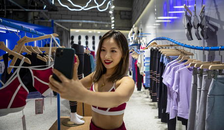 TikTok cinese limita l’uso under 14 a 40 minuti al giorno