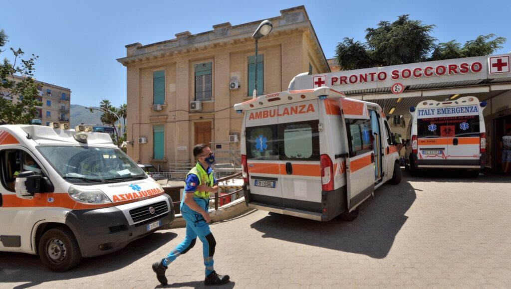 Covid, 16enne non vaccinata ricoverata con grave miocardite