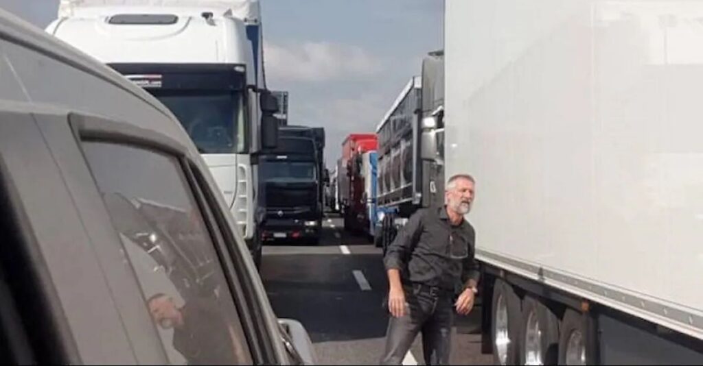 Le proteste sporadiche non hanno messo in crisi i rifornimenti a benzinai e supermercati