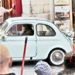 Indiana Jones sulla Fiat 500 FOTO