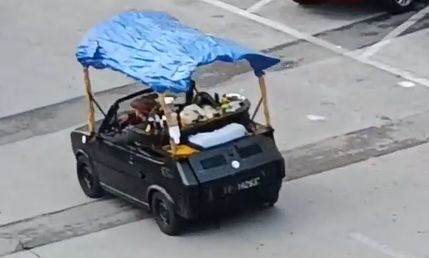 Fiat 126 truccata da risciò VIDEO