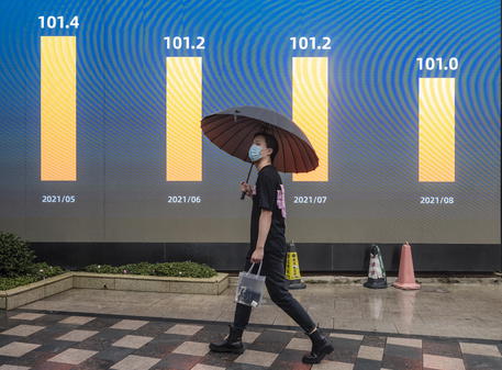 Borsa: Shanghai apre a -0,10%, Shenzhen a -0,14%