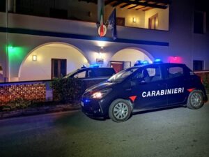 Allarme gas da sottosuolo, alcune case evacuate a Vulcano