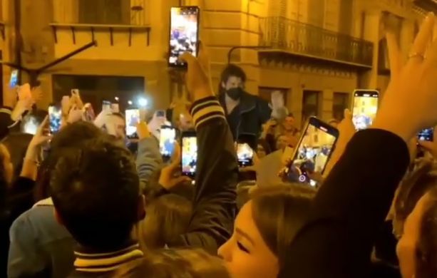 Can Yaman, è un tripudio: manco agli Europei VIDEO