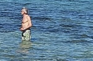 Indiana Jones, Harrison Ford fa il bagno a Mondello