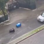 Nubifragio su Siracusa, cassonetti trascinati dall’acqua VIDEO