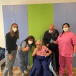La signora Maria a 107 si sottopone alla terza dose di vaccino covid