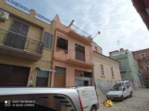 Muratore cade da un palazzo e muore a Comiso
