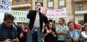 No Green Pass, manifestazioni nelle città siciliane VIDEO