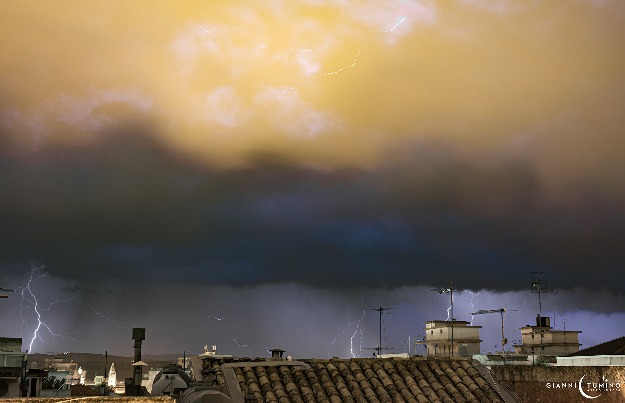 Maltempo, fulmini su Ragusa