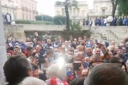 Vittoria, festa grande per il sindaco Aiello: la diretta VIDEO