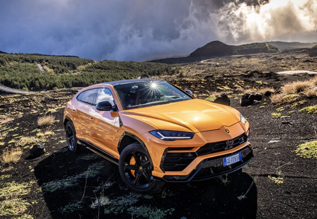 Laborghini Urus, il nuovo VIDEO sull'Etna