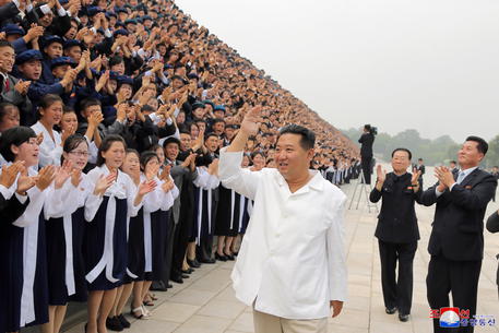 Corea Nord: Seul, Kim Jong-un ha perso 20 kg e non è malato