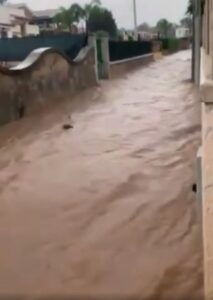 Avola allagata, fiumi d’acqua in strada VIDEO