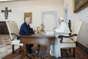 Clima, Covid e migranti nel colloquio tra il Papa e Biden
