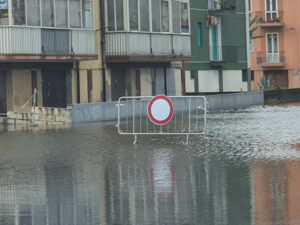 Maltempo: Augusta non Ã¨ piÃ¹ isolata, ma resta cittÃ  'chiusa'
