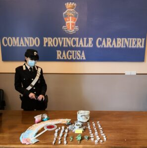 Ragusa, fidanzati spacciatori col reddito di cittadinanza