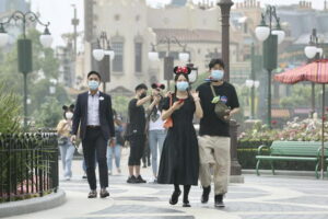Richiude Disneyland Shanghai dopo un contagio da Covid