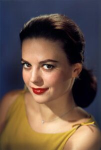 Sorella Natalie Wood denuncia, Kirk Douglas abusÃ² di lei