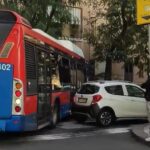Bus incastrato nel vicolo a Catania: manovra impossibile VIDEO
