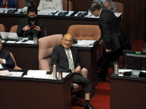 Cina vara sanzioni a premier e altri dirigenti di Taiwan