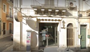 Chiude il bar del Corso, chiude Ragusa