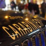 Uomo trovato morto in garage a casa, aveva ferita alla gola